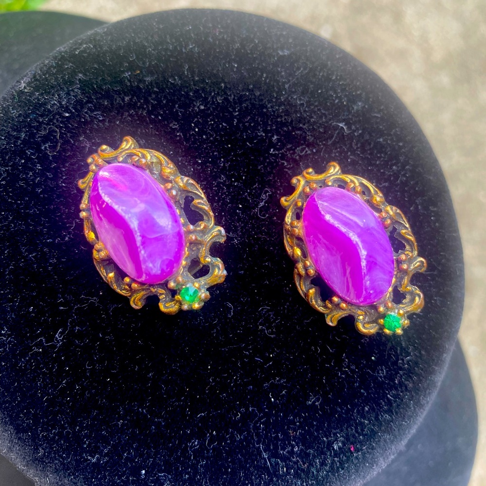 vintage purple gemstone gold tone clip on earrings